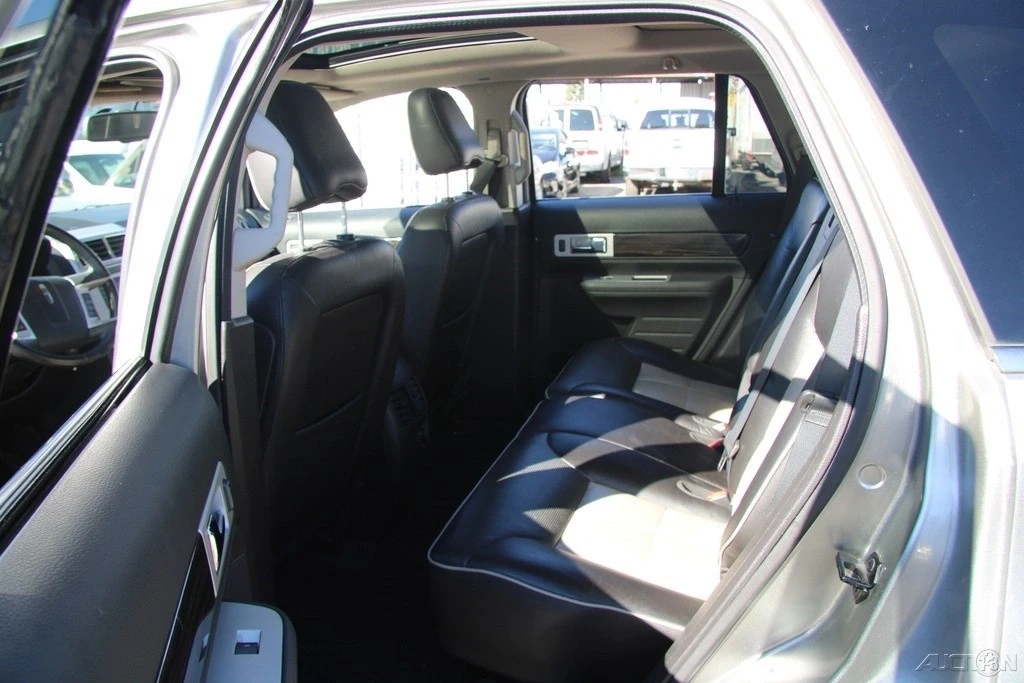2008 Lincoln MKX - Image 19 of 21