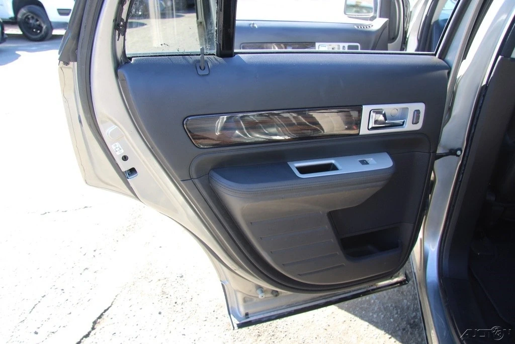 2008 Lincoln MKX - Image 18 of 21
