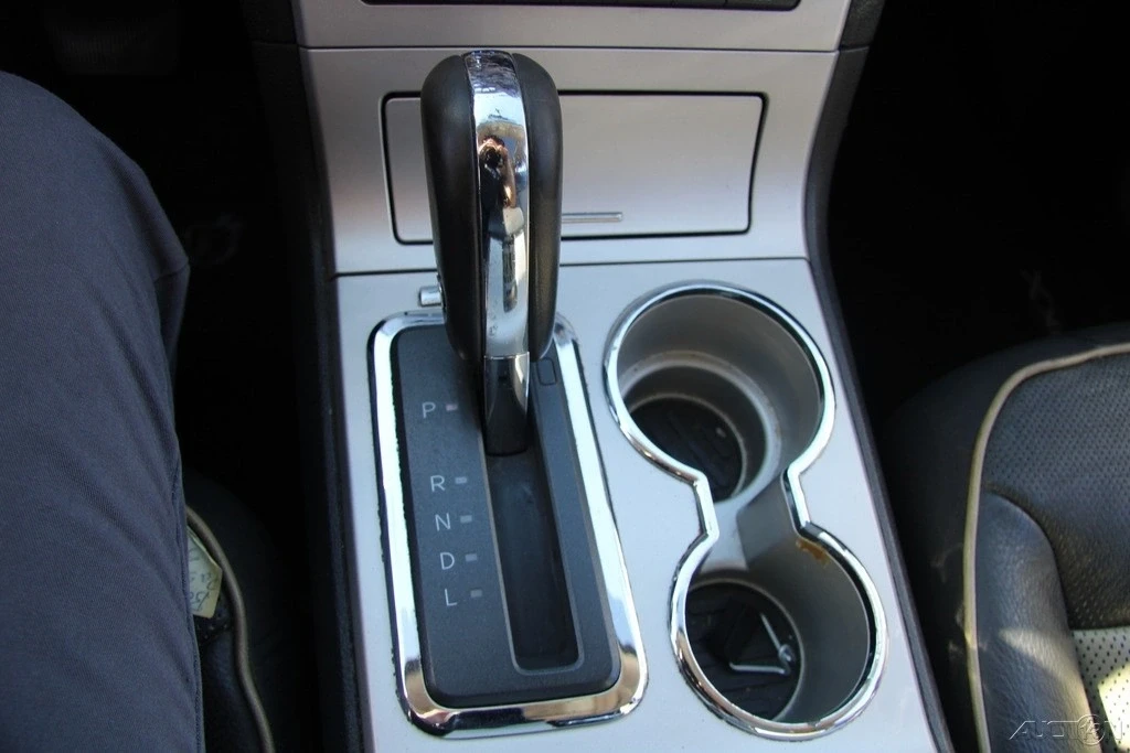 2008 Lincoln MKX - Image 17 of 21