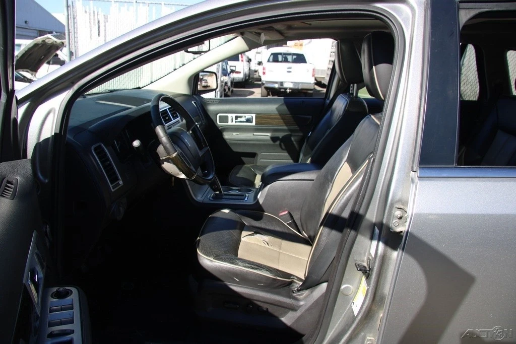 2008 Lincoln MKX - Image 13 of 21