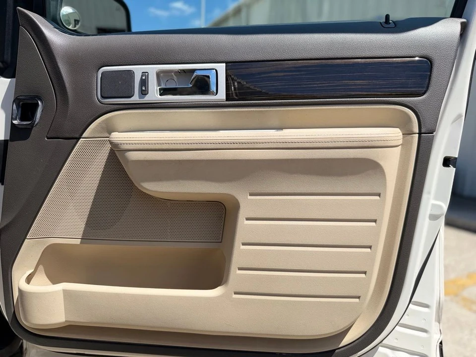 2008 Lincoln MKX - Image 13 of 21
