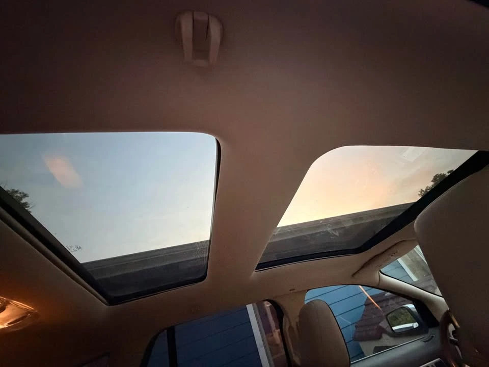 2008 Lincoln MKX - Image 8 of 10