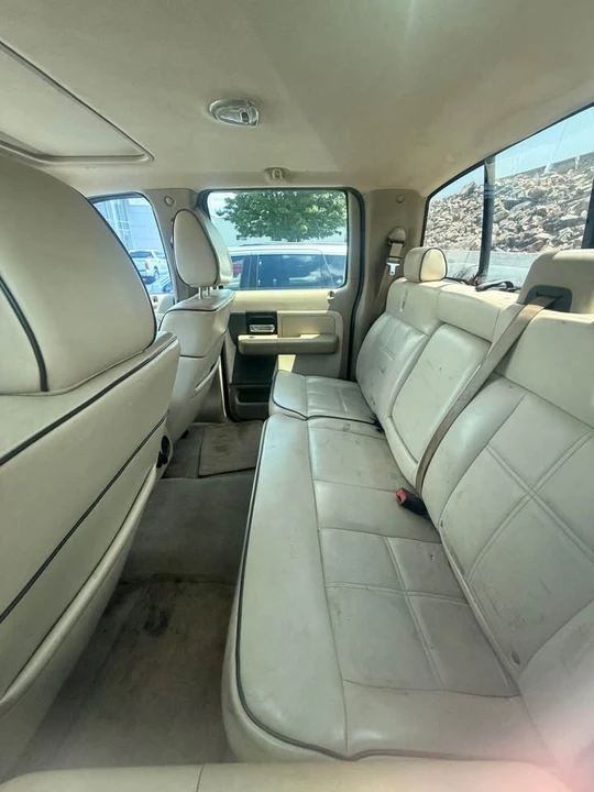 2008 Lincoln Mark LT - Image 9 of 9
