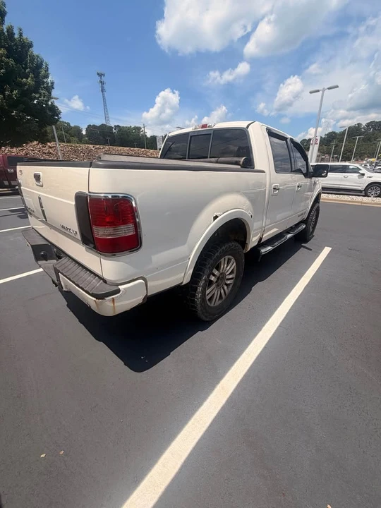 2008 Lincoln Mark LT - Image 7 of 9