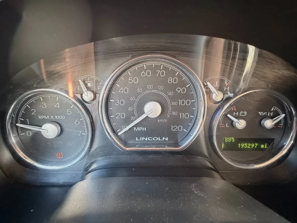 2008 Lincoln Mark LT - Image 13 of 13