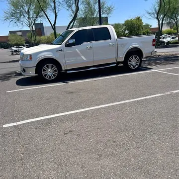 2008 Lincoln Mark LT Pickup 4D 5 1/2 ft