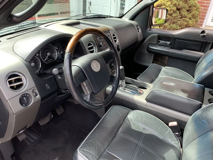 2008 Lincoln Mark LT - Image 4 of 9