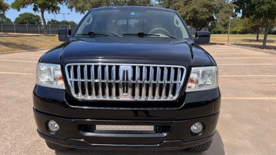 2008 Lincoln Mark LT - Image 4 of 22