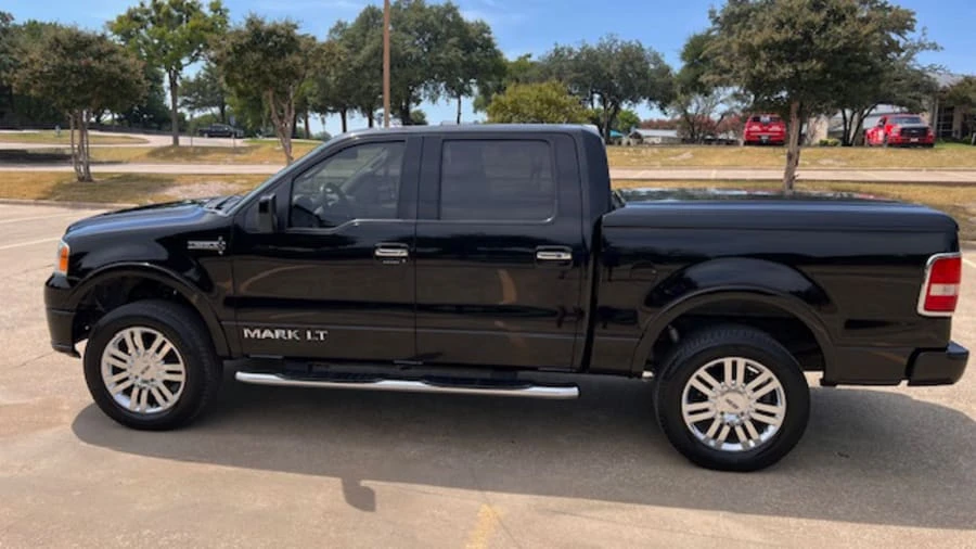 2008 Lincoln Mark LT - Image 2 of 22