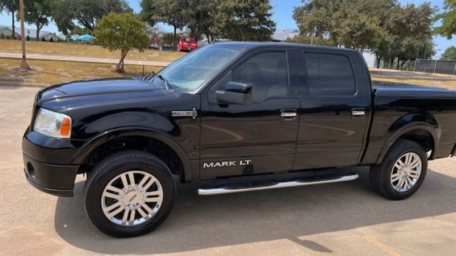 2008 Lincoln Mark LT - Image 9 of 22