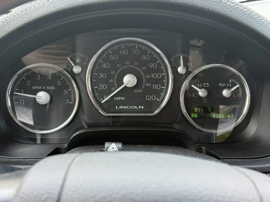 2008 Lincoln Mark LT - Image 12 of 20
