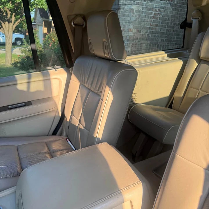 2008 Lincoln Navigator 3rd Gen - Image 5 of 10