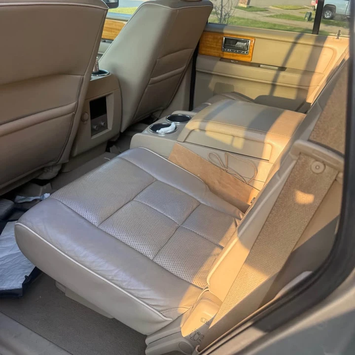 2008 Lincoln Navigator 3rd Gen - Image 8 of 10
