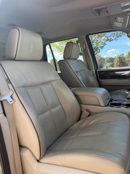 2008 Lincoln Navigator 3rd Gen - Image 11 of 13