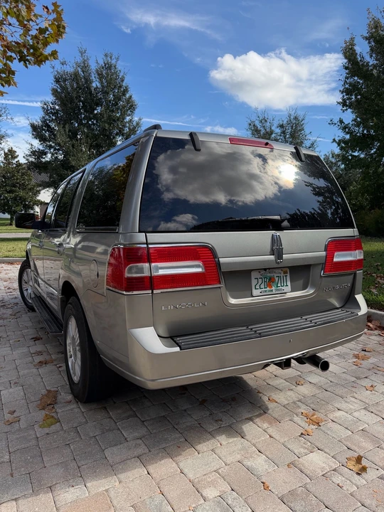 2008 Lincoln Navigator 3rd Gen - Image 4 of 13