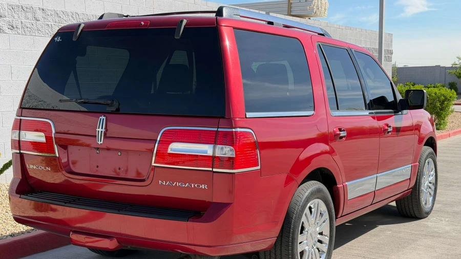 2008 Lincoln Navigator 3rd Gen - Image 3 of 31