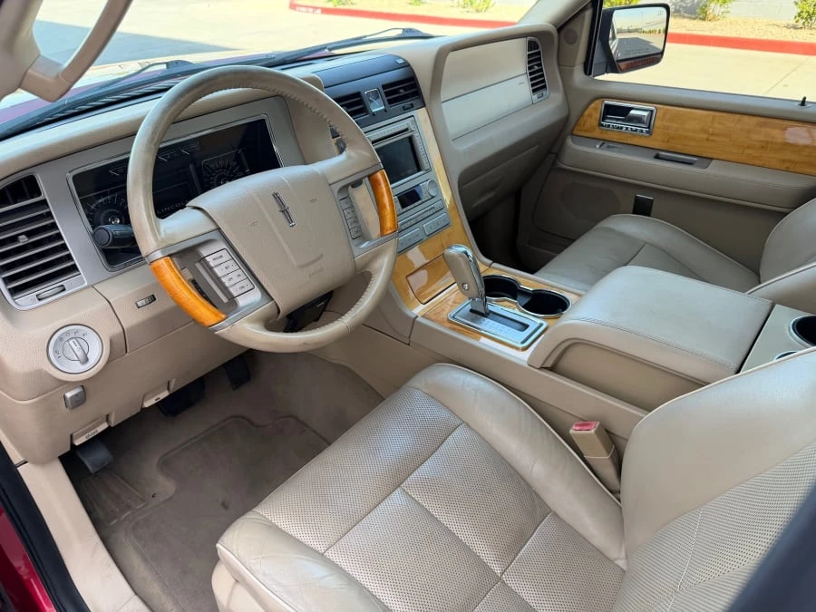 2008 Lincoln Navigator 3rd Gen - Image 27 of 31