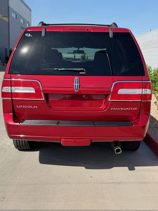 2008 Lincoln Navigator 3rd Gen - Image 5 of 31