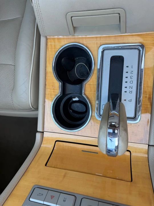 2008 Lincoln Navigator 3rd Gen - Image 12 of 31