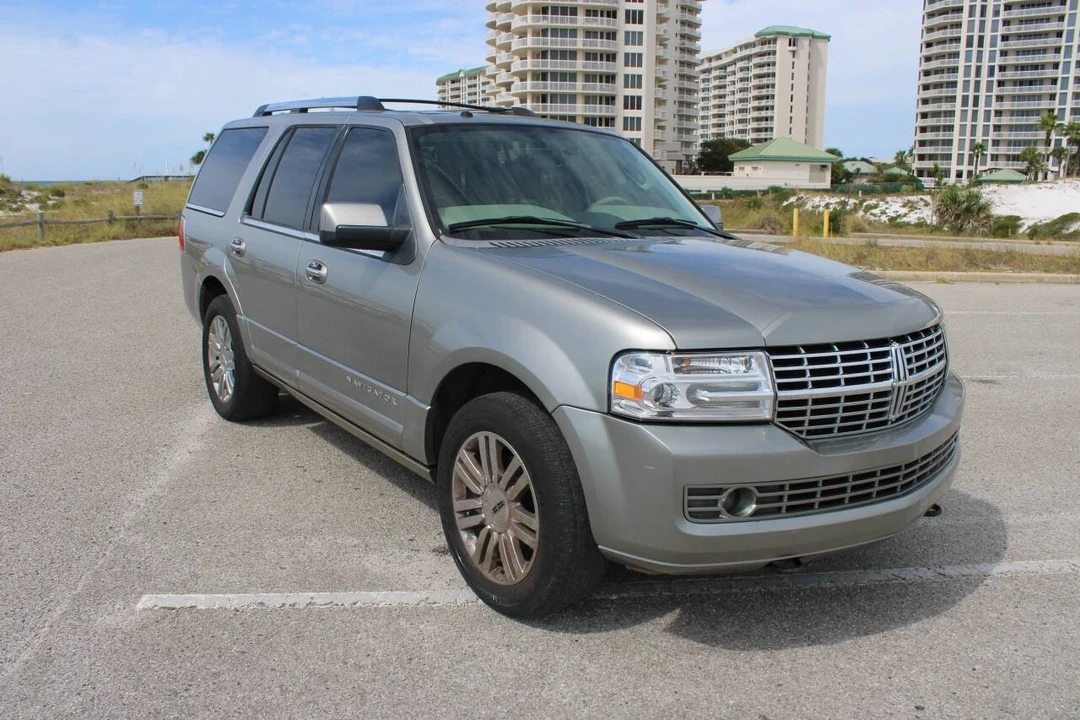 2008 Lincoln Navigator 3rd Gen - Image 18 of 21