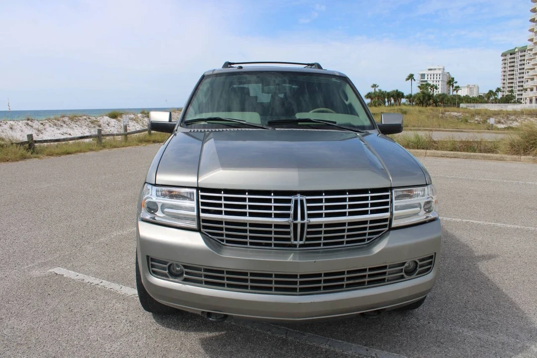 2008 Lincoln Navigator 3rd Gen - Image 20 of 21