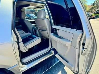 2008 Lincoln Navigator 3rd Gen - Image 10 of 17