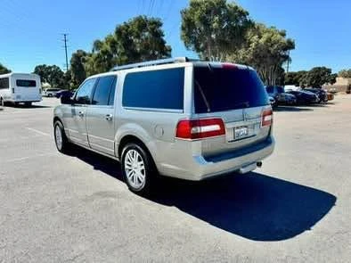 2008 Lincoln Navigator 3rd Gen - Image 5 of 17