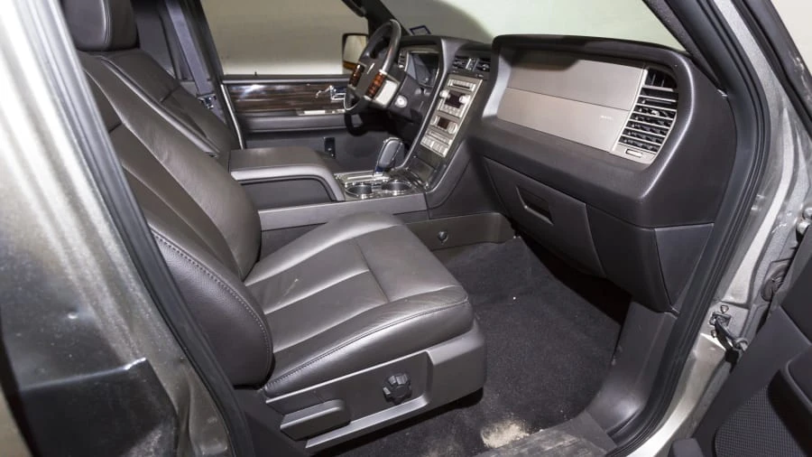 2008 Lincoln Navigator 3rd Gen - Image 5 of 12