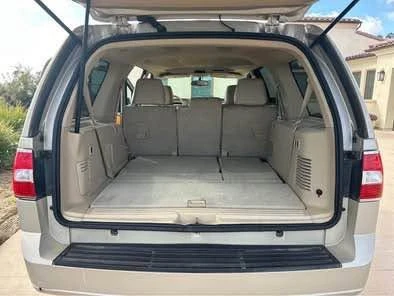 2008 Lincoln Navigator 3rd Gen - Image 12 of 19