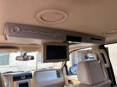 2008 Lincoln Navigator 3rd Gen - Image 10 of 19