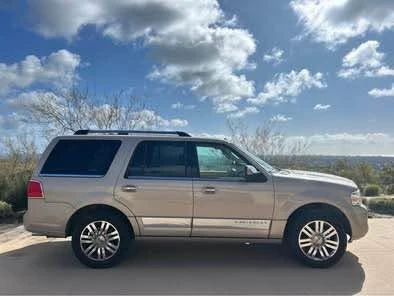 2008 Lincoln Navigator 3rd Gen - Image 3 of 19