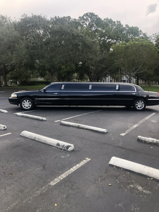 2008 Lincoln Town Car - Image 4 of 13