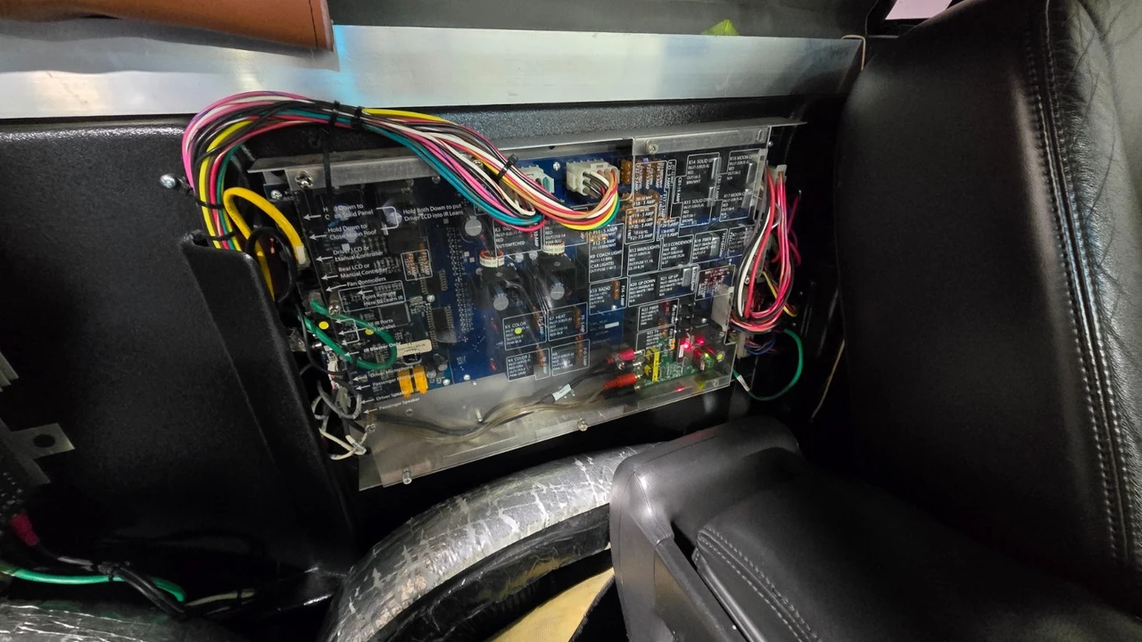 2008 Lincoln Town Car - Image 19 of 21