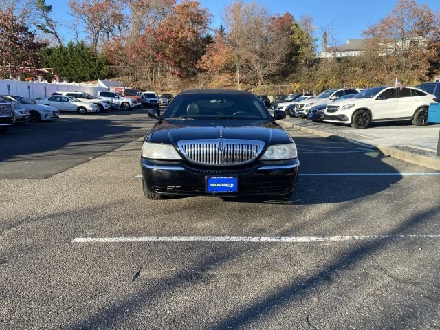 2008 Lincoln Town Car - Image 2 of 21