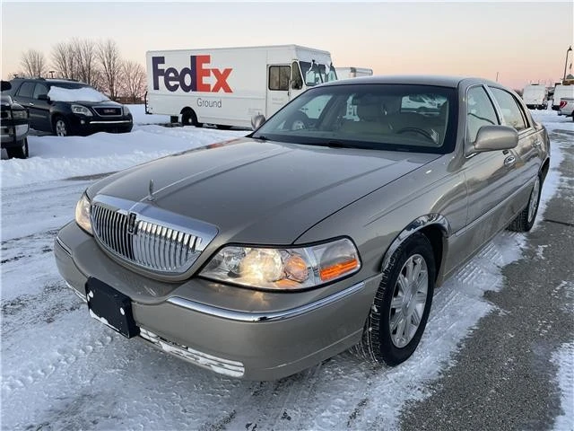 2008 Lincoln Town Car - Image 4 of 21
