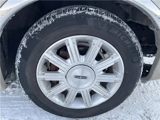 2008 Lincoln Town Car - Image 10 of 21