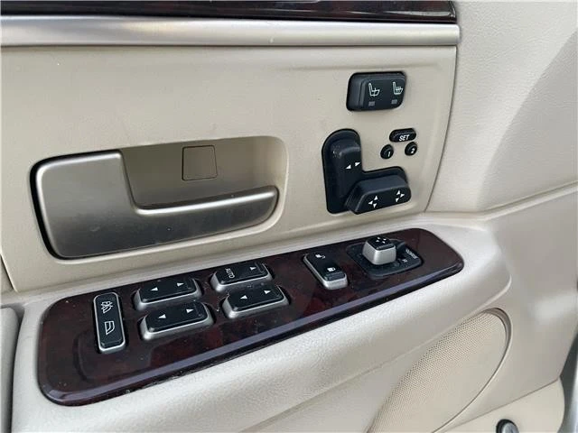 2008 Lincoln Town Car - Image 18 of 21