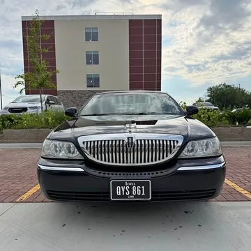 2008 Lincoln Town Car Signature Limited Sedan 4D