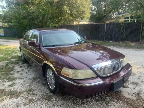 2008 Lincoln Town Car Signature