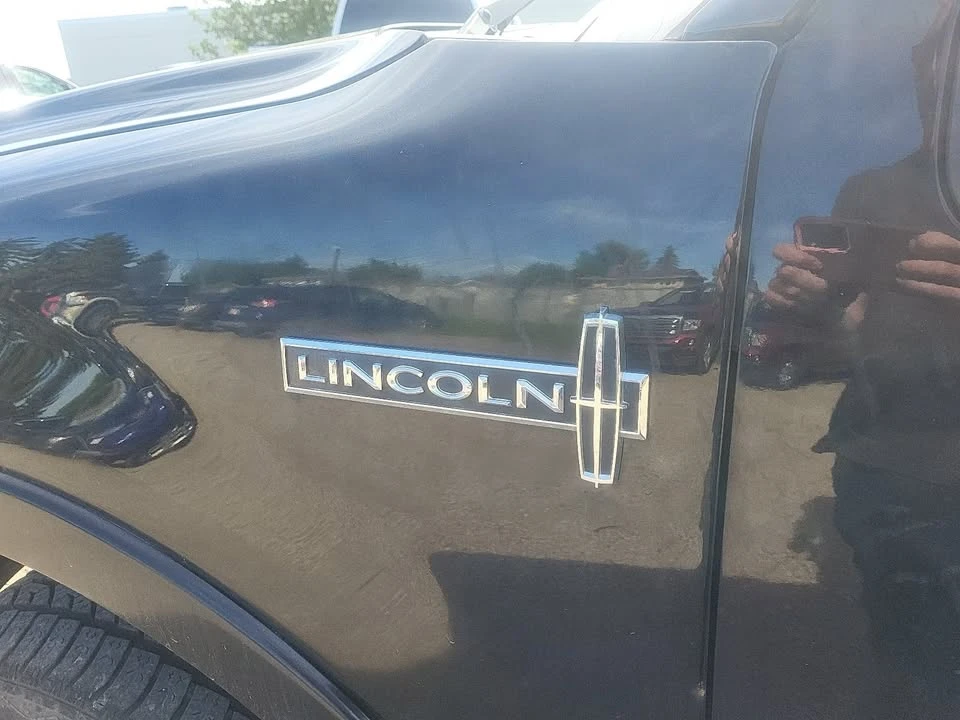 2008 Lincoln Mark LT - Image 6 of 14
