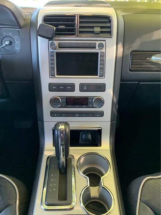 2008 Lincoln MKX - Image 11 of 13
