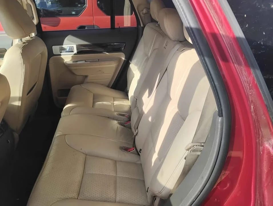 2008 Lincoln MKX - Image 2 of 3