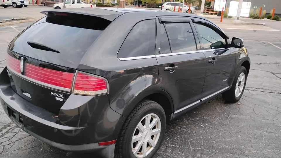 2008 Lincoln MKX - Image 2 of 8