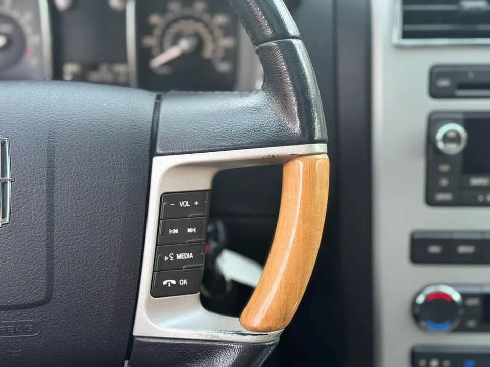 2008 Lincoln MKX - Image 12 of 18