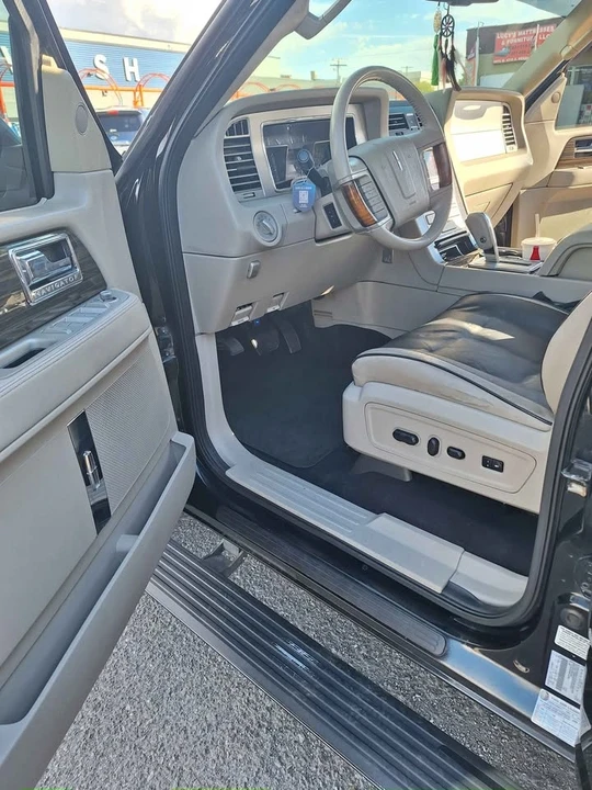 2008 Lincoln Navigator 3rd Gen - Image 8 of 8