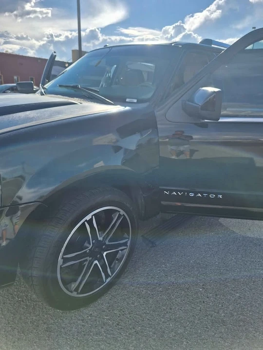 2008 Lincoln Navigator 3rd Gen - Image 7 of 8