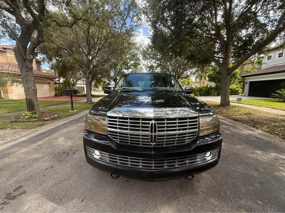 2008 Lincoln Navigator 3rd Gen - Image 8 of 11
