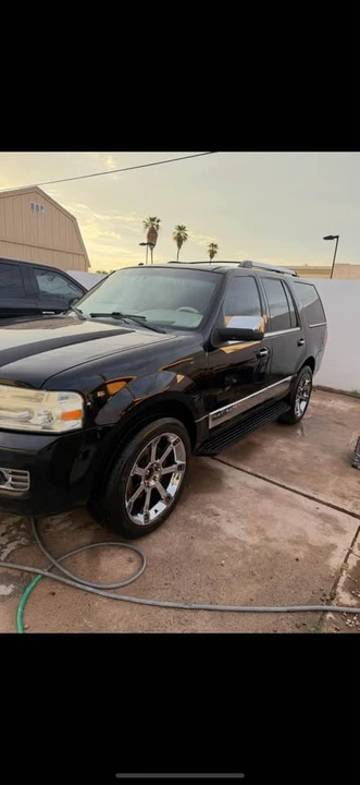 2008 Lincoln Navigator 3rd Gen - Image 3 of 3