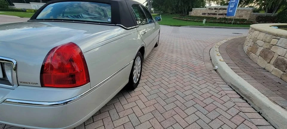 2008 Lincoln Town Car - Image 5 of 9