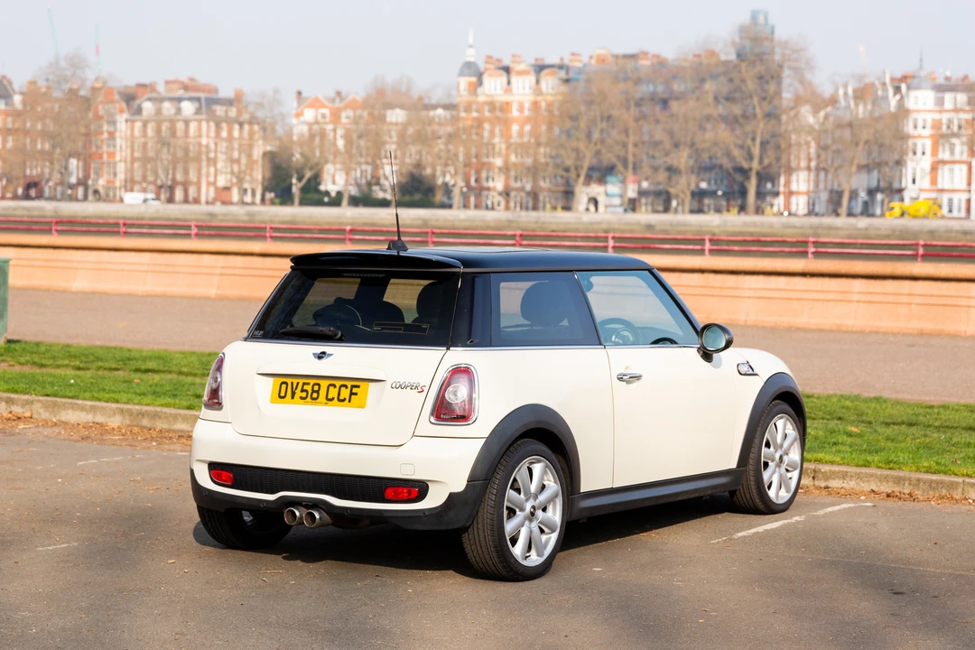 2008 Mini Mini 2nd Gen - Image 6 of 31
